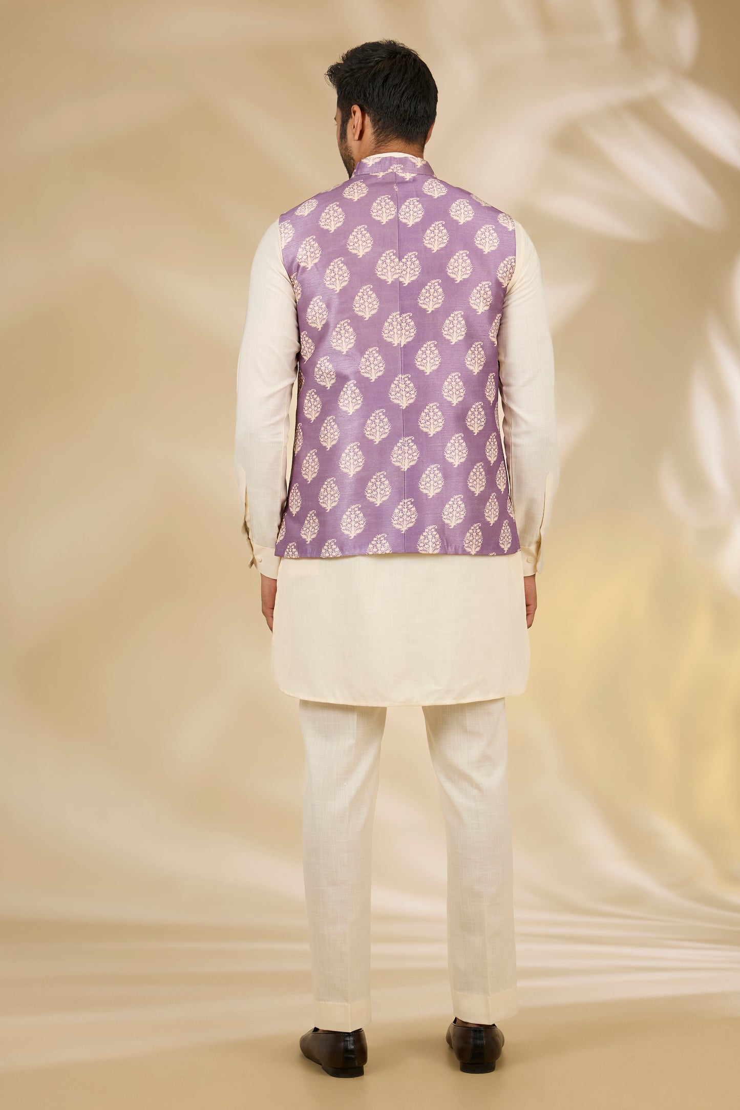 Purple Silk Paisley Print Bundi And Kurta Set