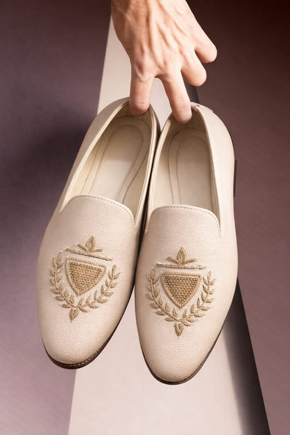 Hand Embroidered Ethnic footwear